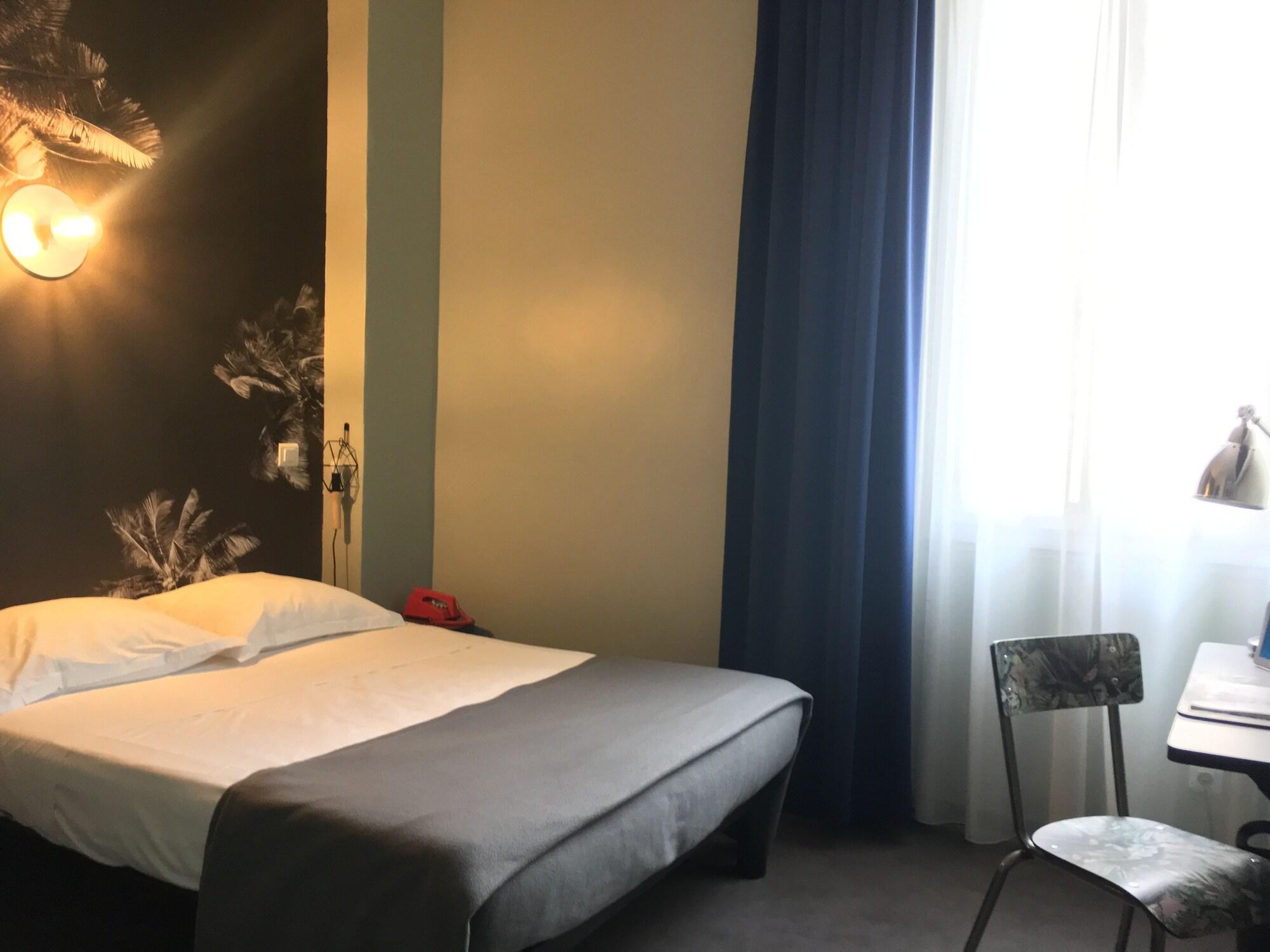 Hotel Alnea คานส์ ภายนอก รูปภาพ
