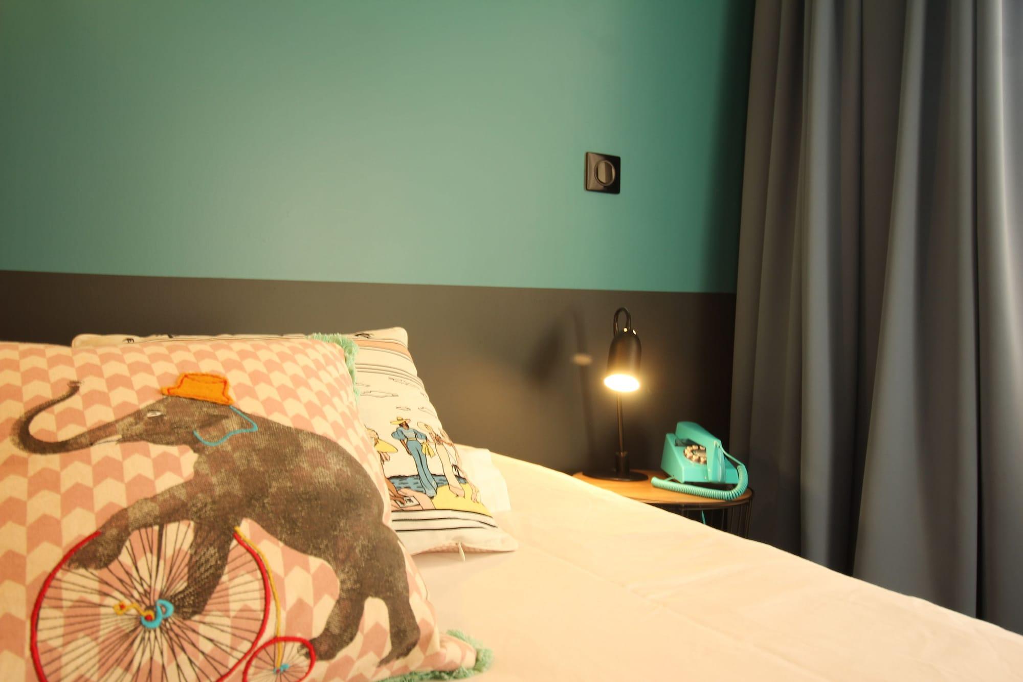 Hotel Alnea คานส์ ภายนอก รูปภาพ