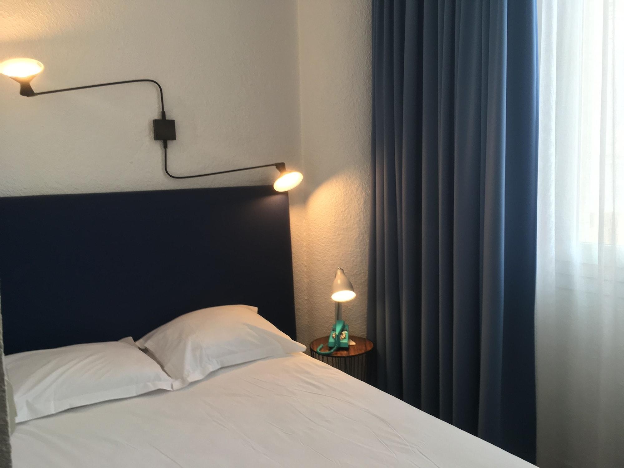 Hotel Alnea คานส์ ภายนอก รูปภาพ